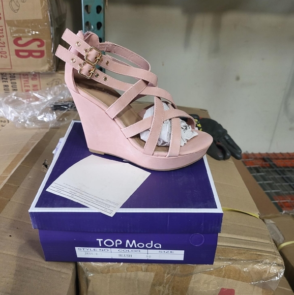 Top Moda NEW In box! Color: blush - Picture 2 of 3